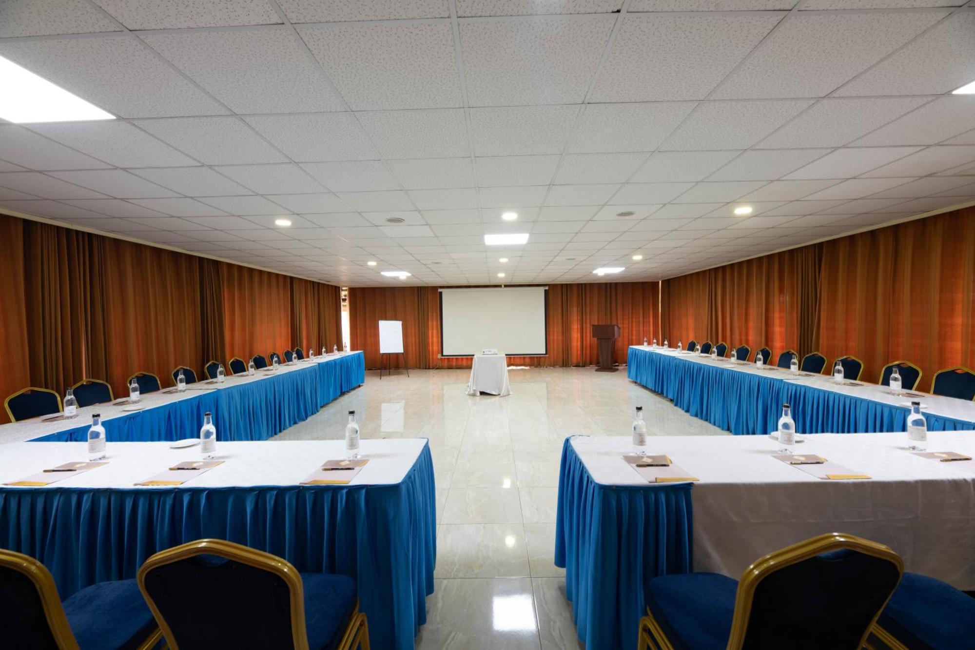 The Monarch Hotel Nairobi Exterior photo